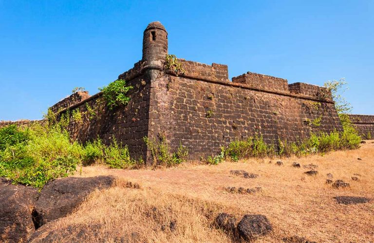 Top 7 Forts in North and South Goa That You Can Visit