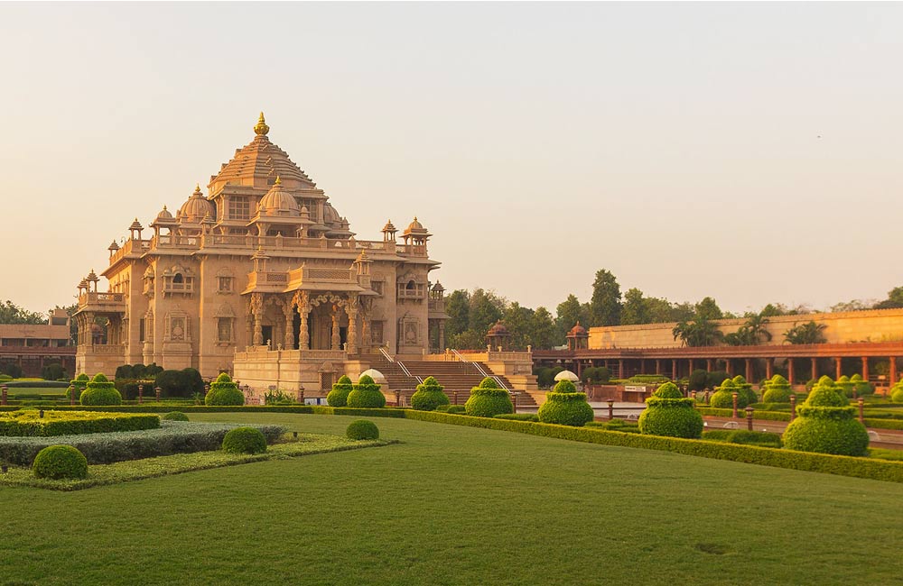 Akshardham Temple | Among the Best Places to Visit near Ahmedabad within 100 km