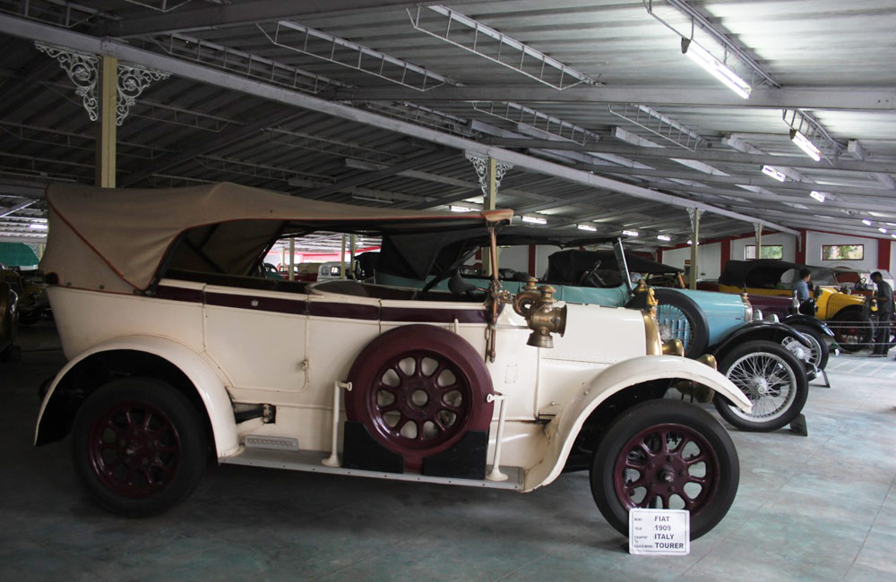 Auto World Vintage Car Museum - Among the Best Tourist Places in Ahmedabad
