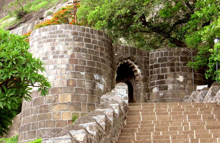 15-best-forts-in-maharashtra-that-you-must-explore-in-2023