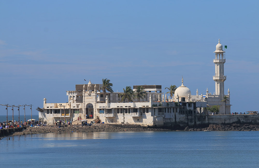 Haji Ali Dargah | Among The Best Places to Visit in Mumbai with Family