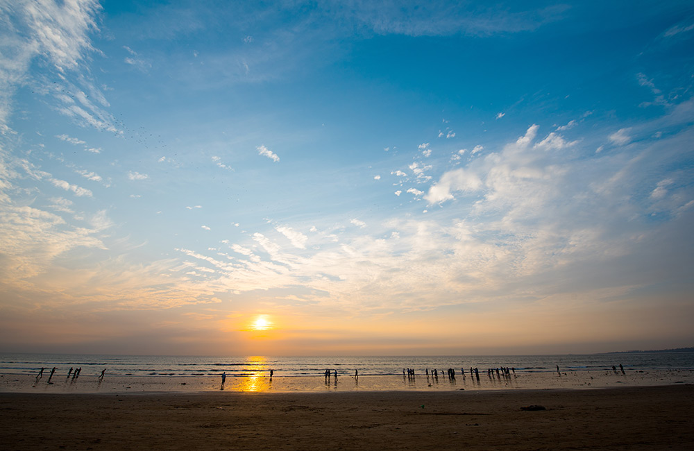 Juhu Beach | Among The Best Places to Visit in Mumbai with Family