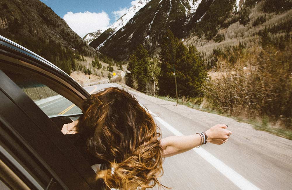 5 Reasons Why Travelling by Road is the Best Way to Travel?