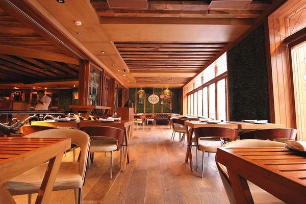 16 Best Cafes in Gurgaon (2022) - FabHotels