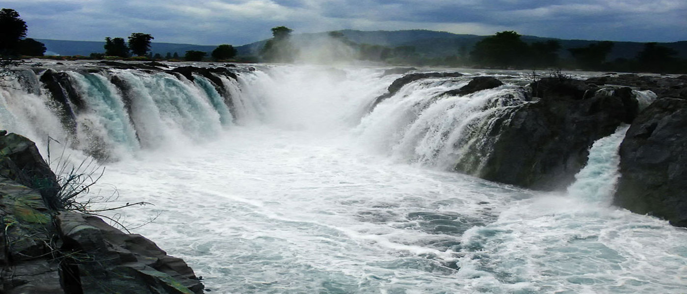 Hogenakkal Falls, Tamil Nadu: Entry Fee, Location, Timings